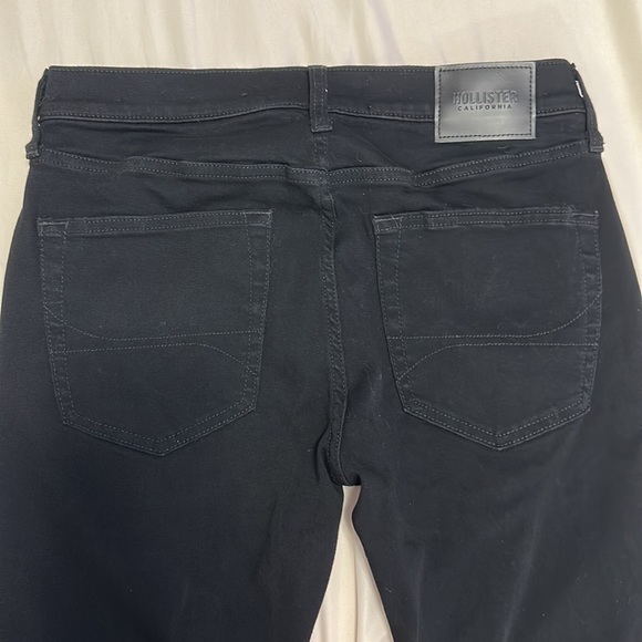 3/$40 Tall Hollister jeans size 32 with 34” inseam - Picture 3 of 3
